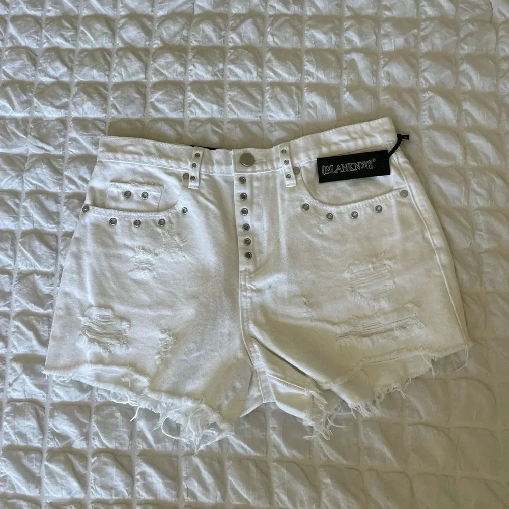 BlankNYC the barrow white denim cutoff shorts